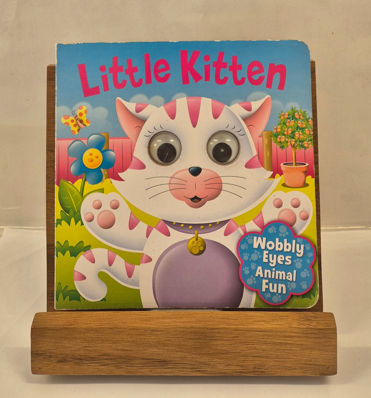 Little Kitten Wobbly Eyes (Board Book)