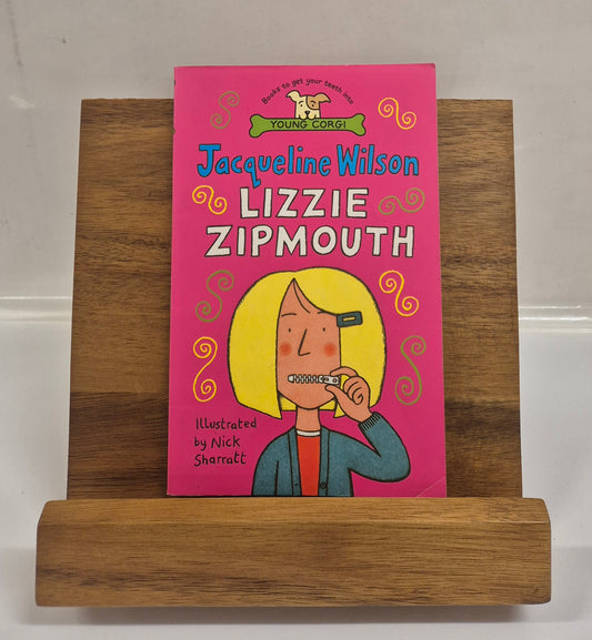 Lizzie Zipmouth by Jacqueline Wilson