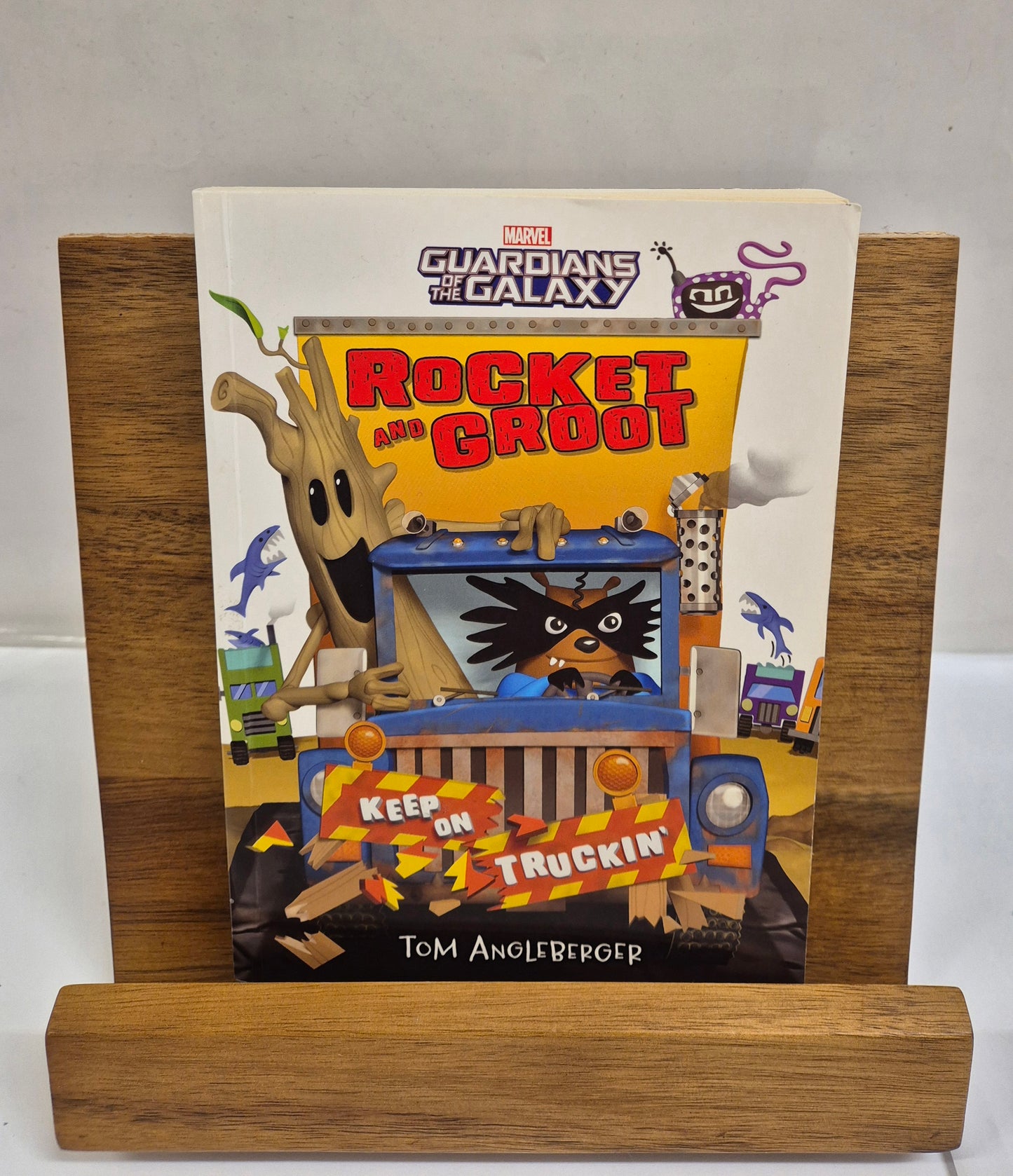 Rocket and Groot: Keep on Truckin' (Rocket & Groot Chapter Book Adventures) by Tom Angleberger