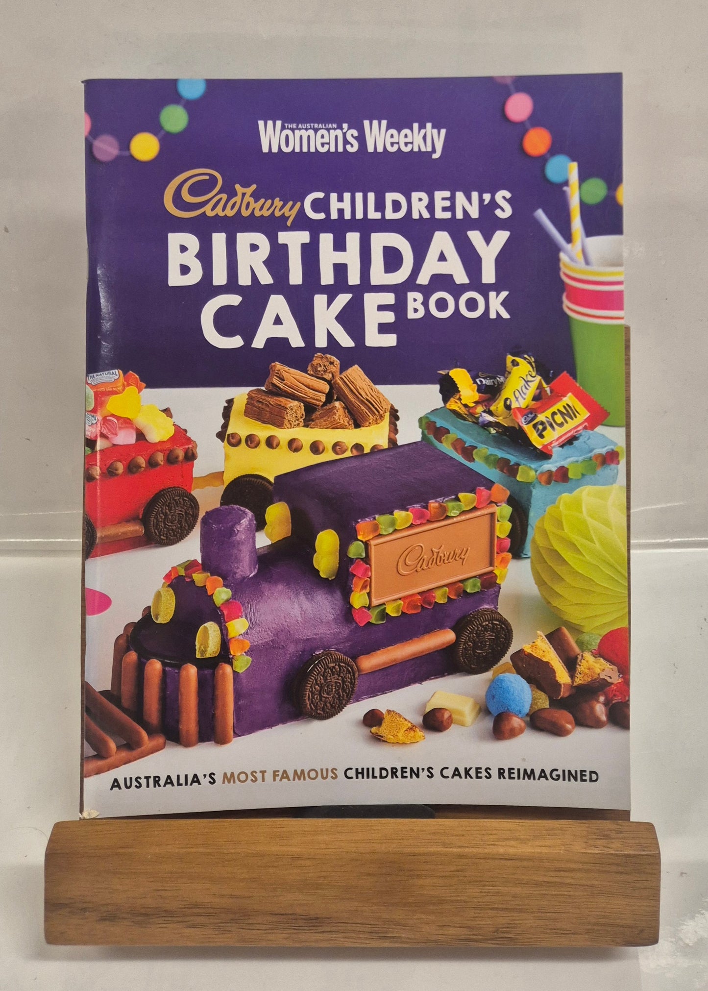 The Australian Women's Weekly: Cadbury Children's Birthday Cake Book