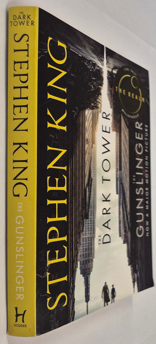 The Gunslinger (The Dark Tower Volume I) by Stephen King