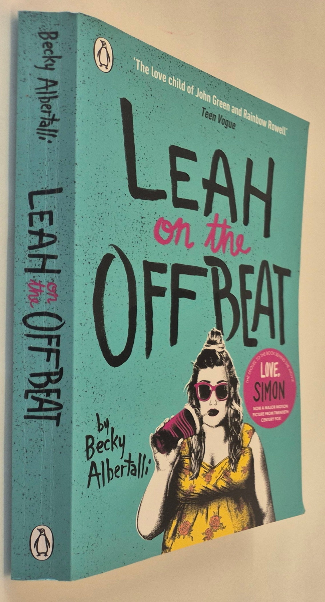 Leah on the Offbeat (Simonverse #3) by Becky Albertalli