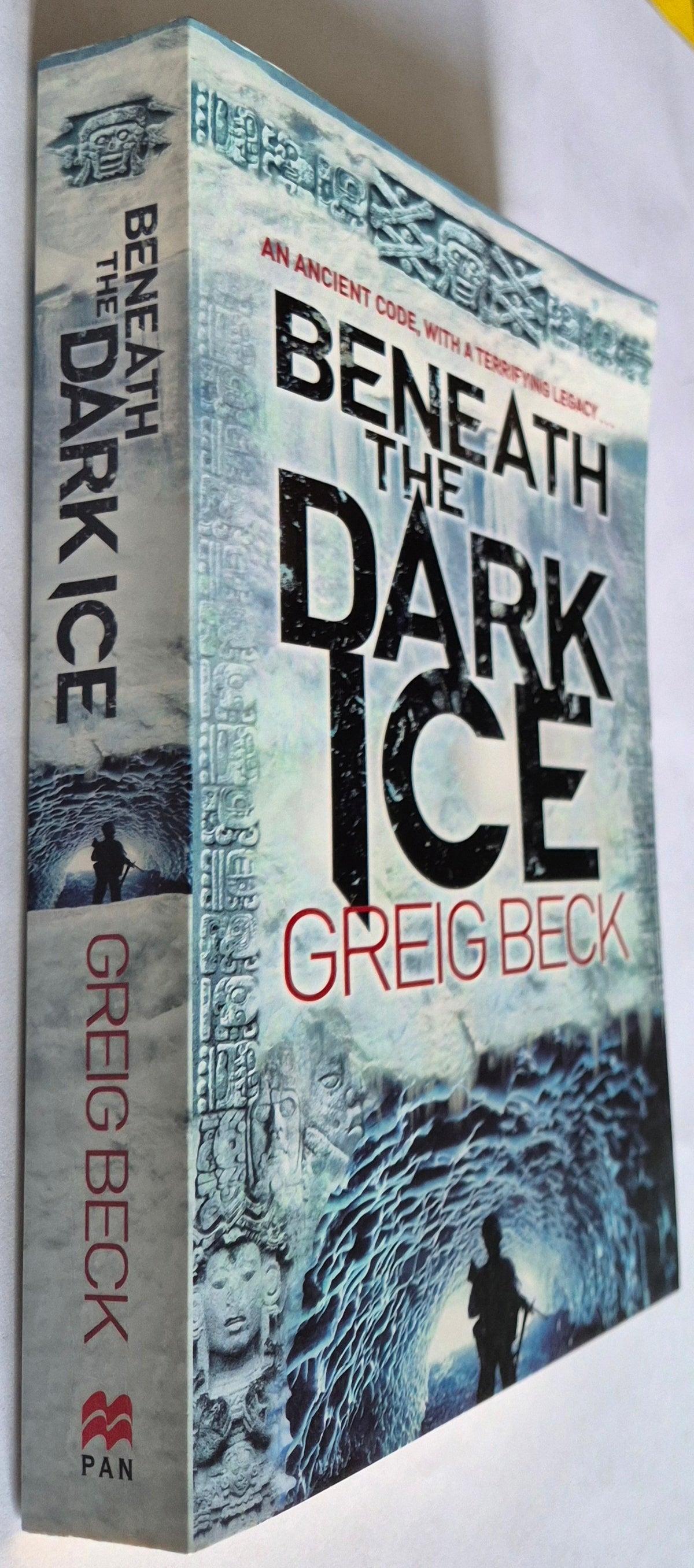 Beneath the Dark Ice (Alex Hunter #1) by Greig Beck