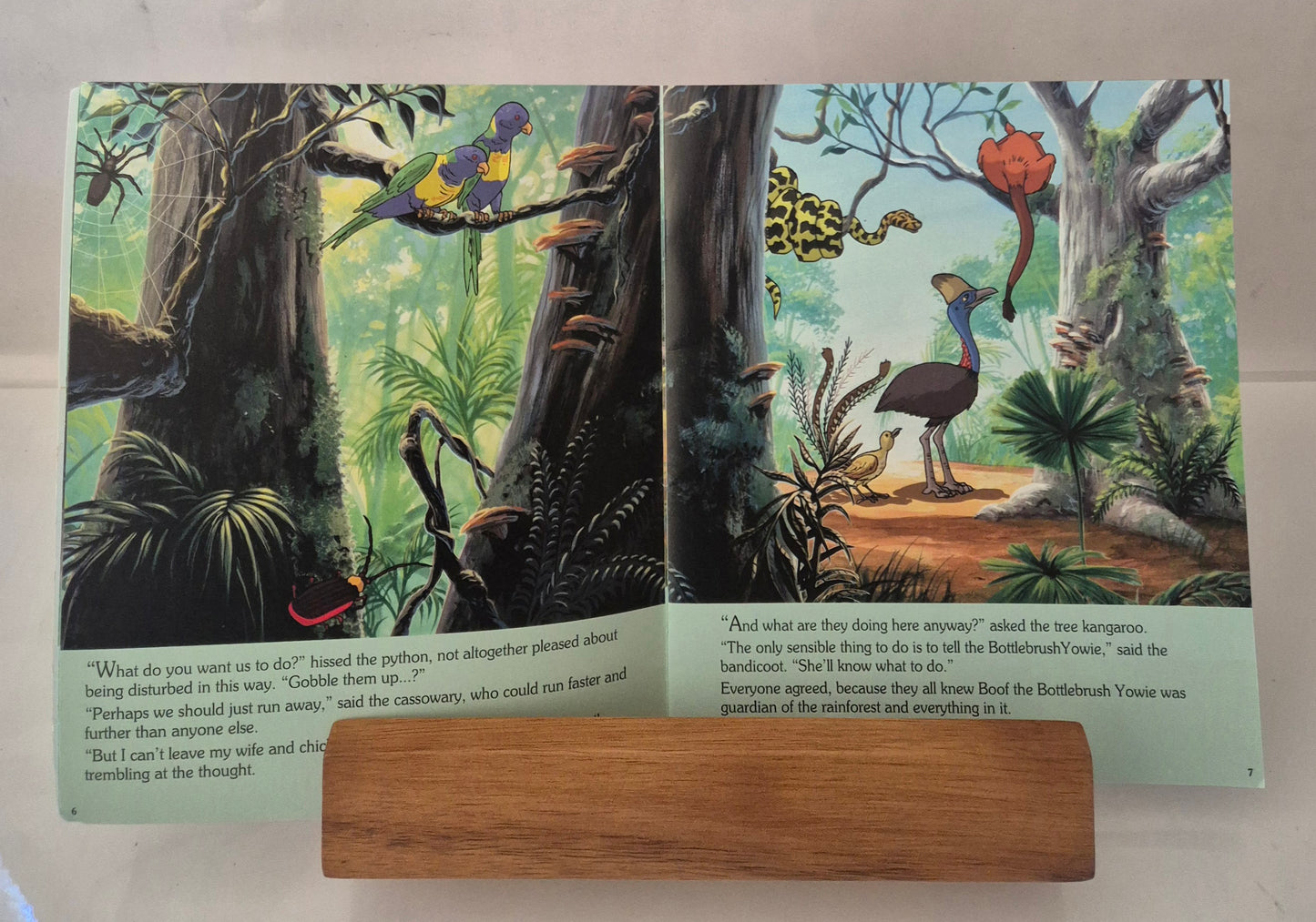 Boof the Bottlebrush Yowie and the Tigertoothed Tree-Chomping Grumkin by Geoff Pike and Bryce Courtenay