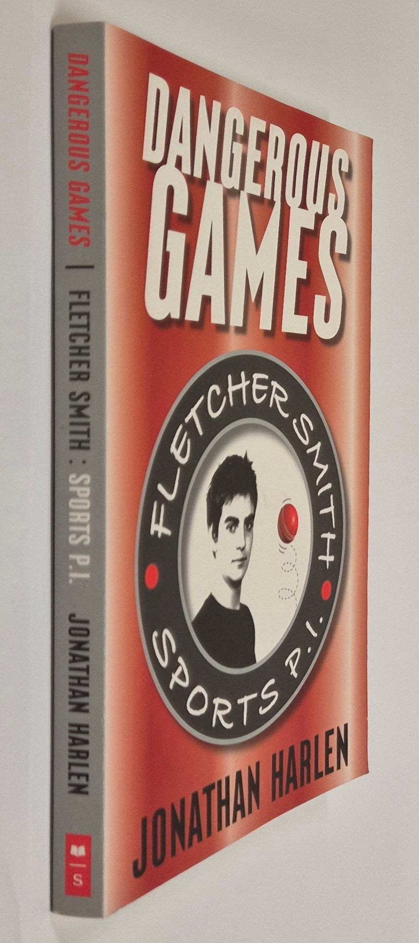 Dangerous Games (Fletcher Smith Sports P.I. #1) by Jonathan Harlen