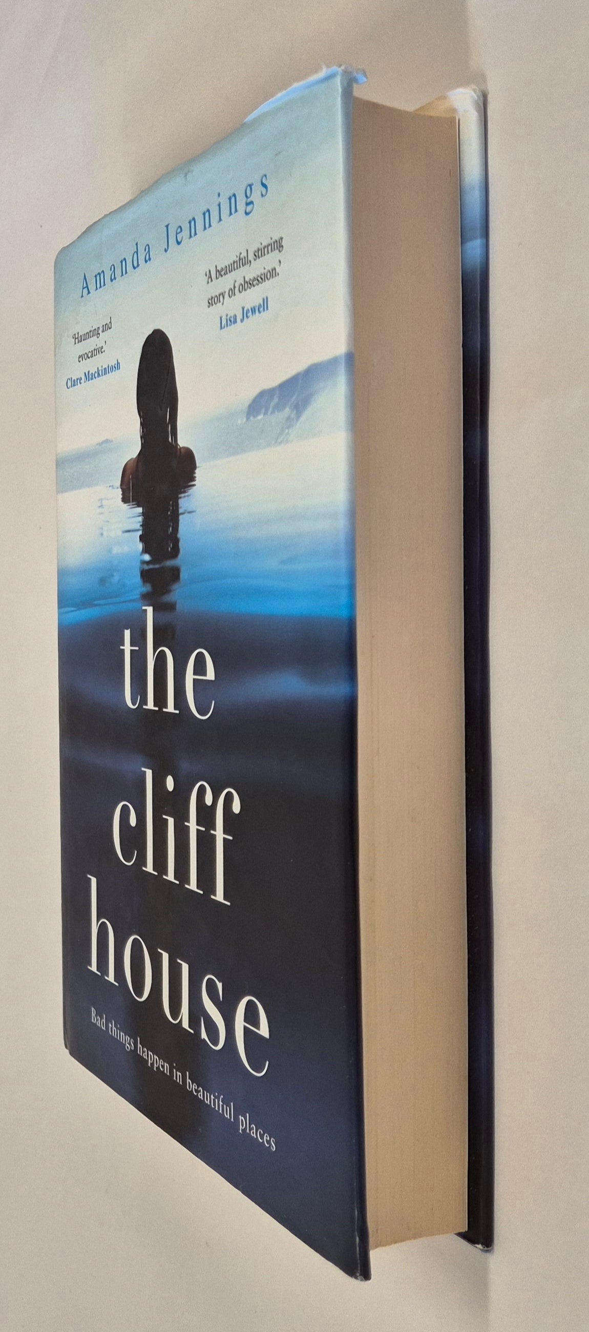 The Cliff House by Amanda Jennings
