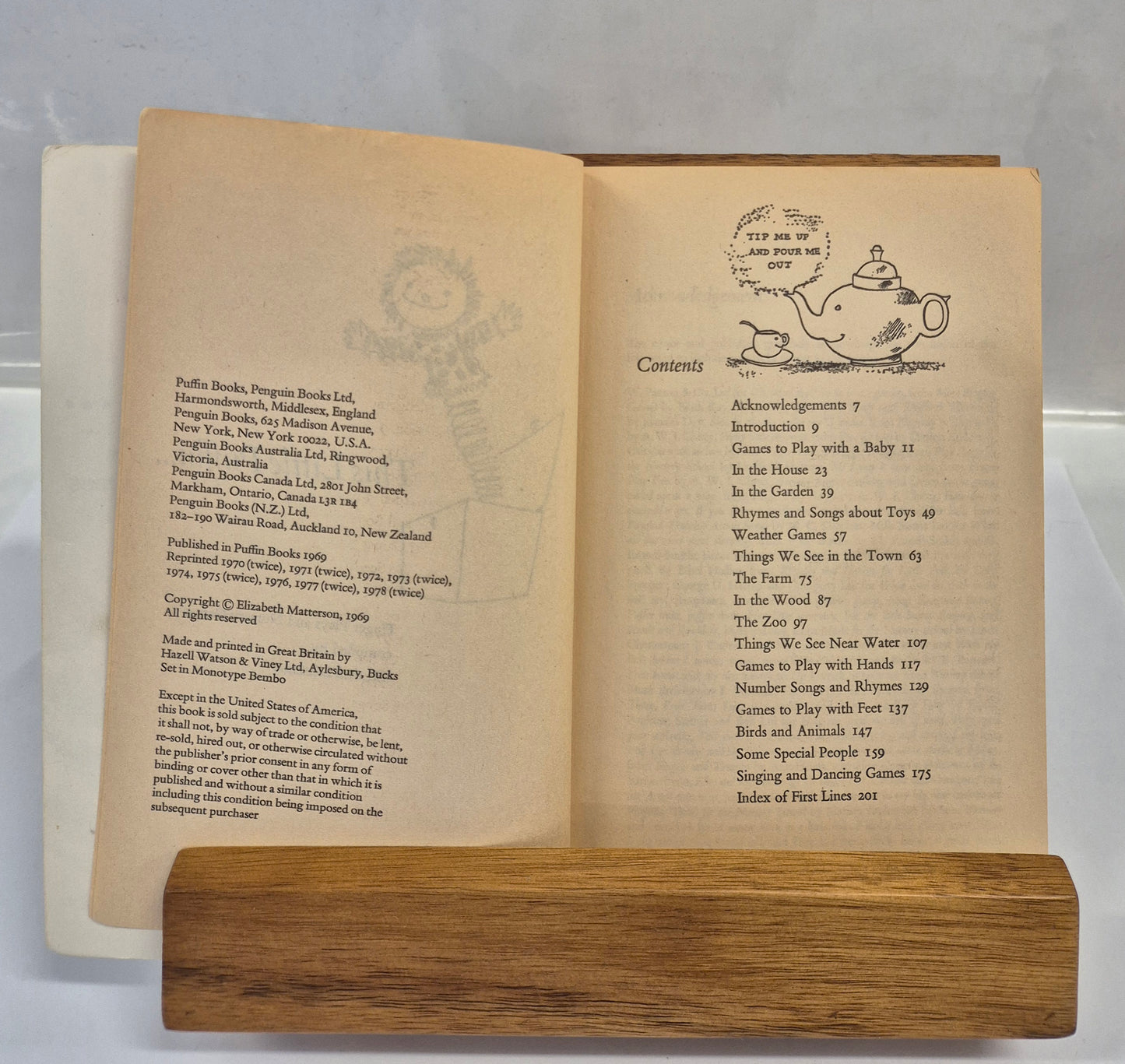 This Little Puffin . . . Nursery Songs and Rhymes by Elizabeth Matterson