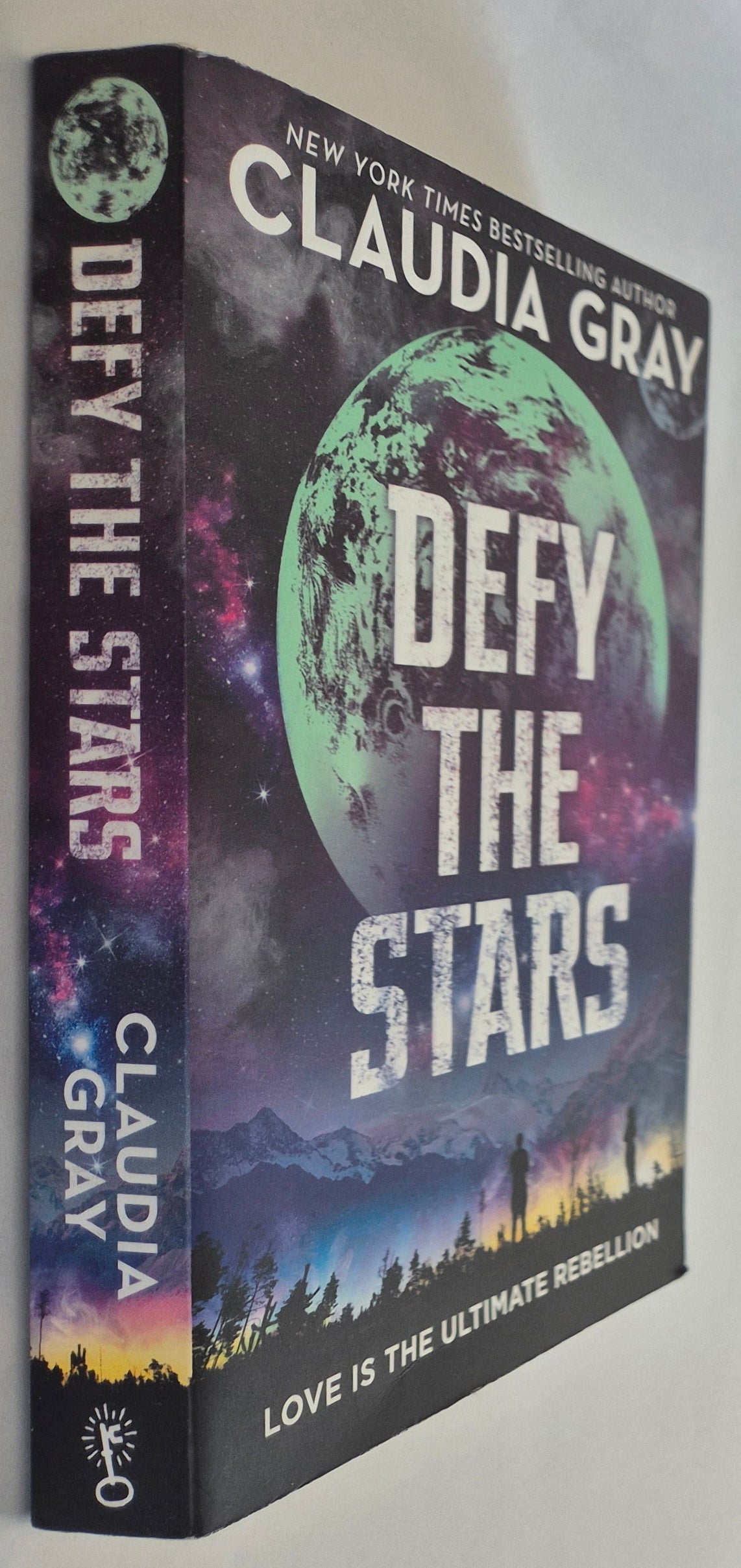 Defy the Stars (Constellation #1) by Claudia Gray