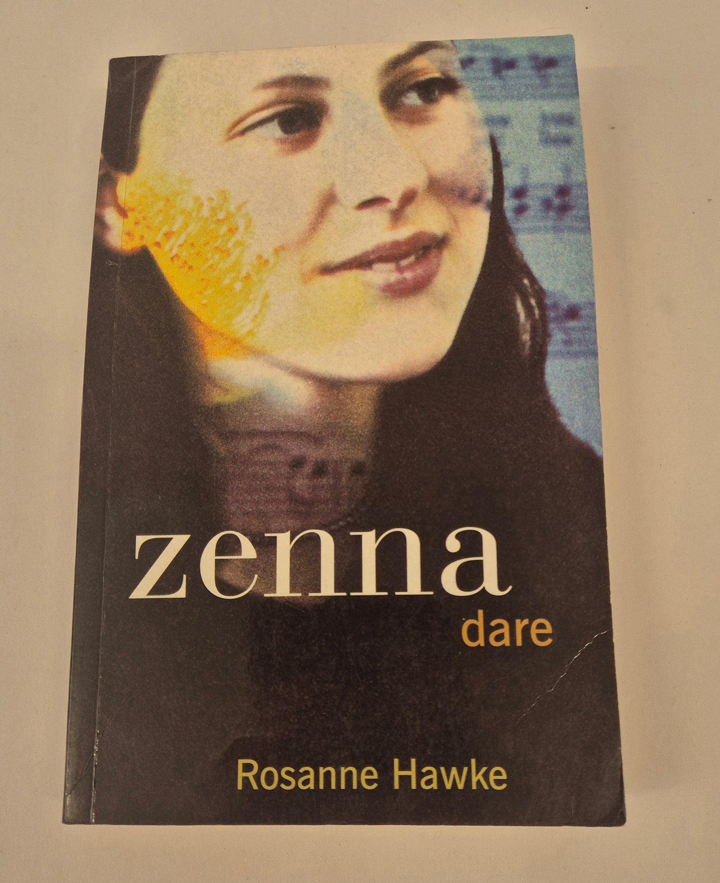 Zenna Dare by Rosanne Hawke