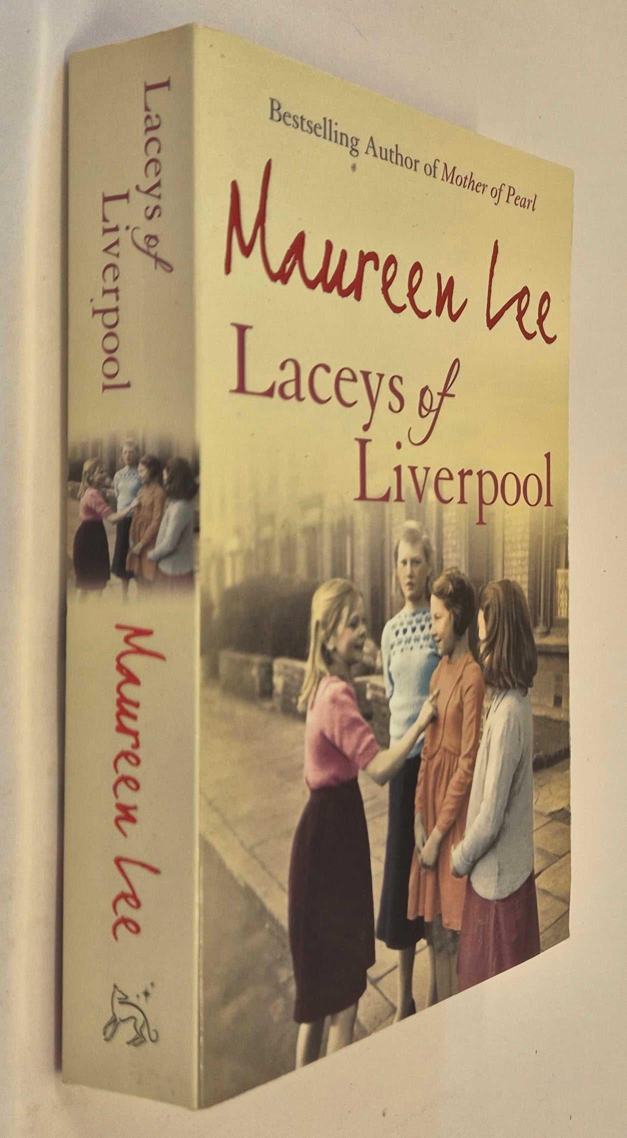 Laceys of Liverpool by Maureen Lee