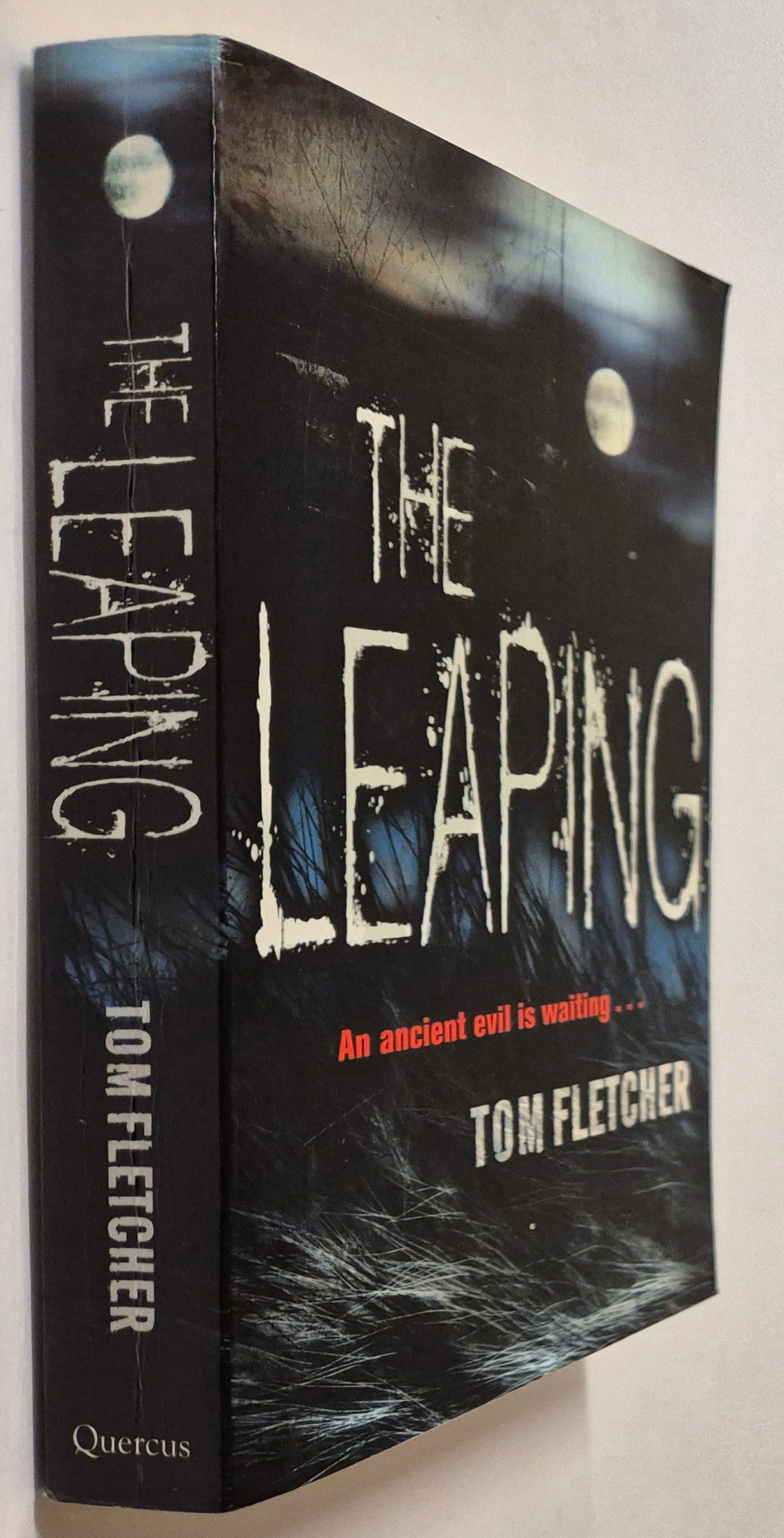 The Leaping (Fell House #1) by Tom Fletcher