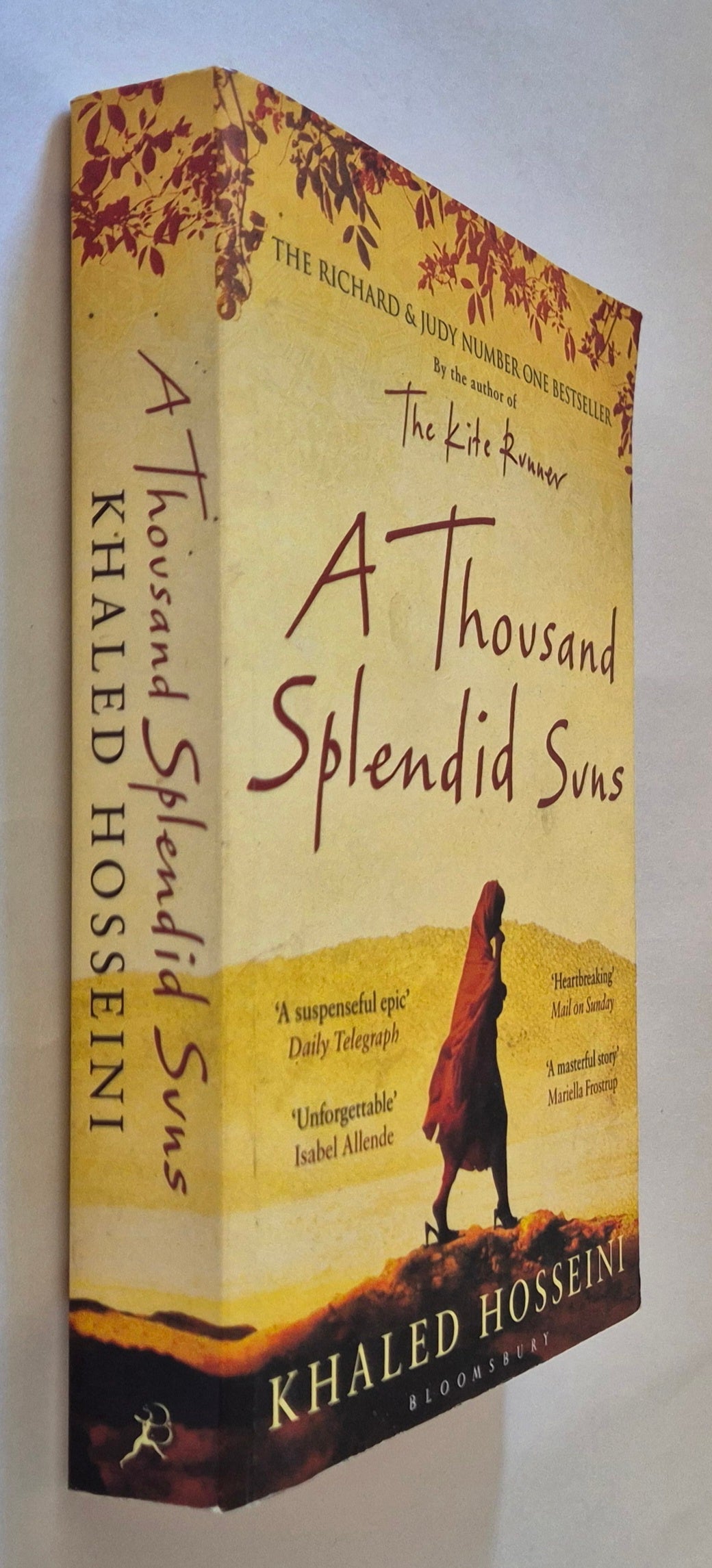 A Thousand Splendid Suns (The Kite Runner Collection #2) by Khaled Hosseini