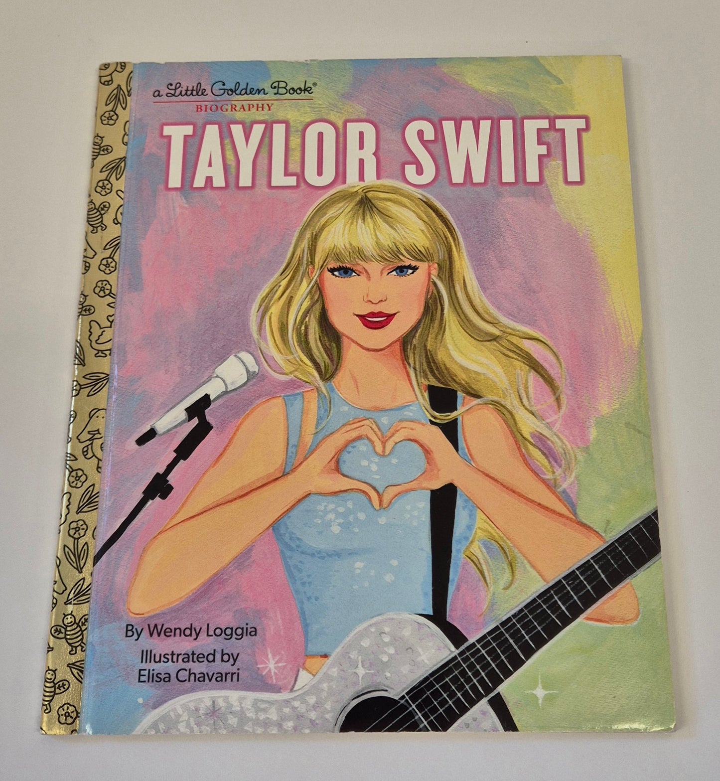 Taylor Swift (a Little Golden Book Biography) by Wendy Loggia