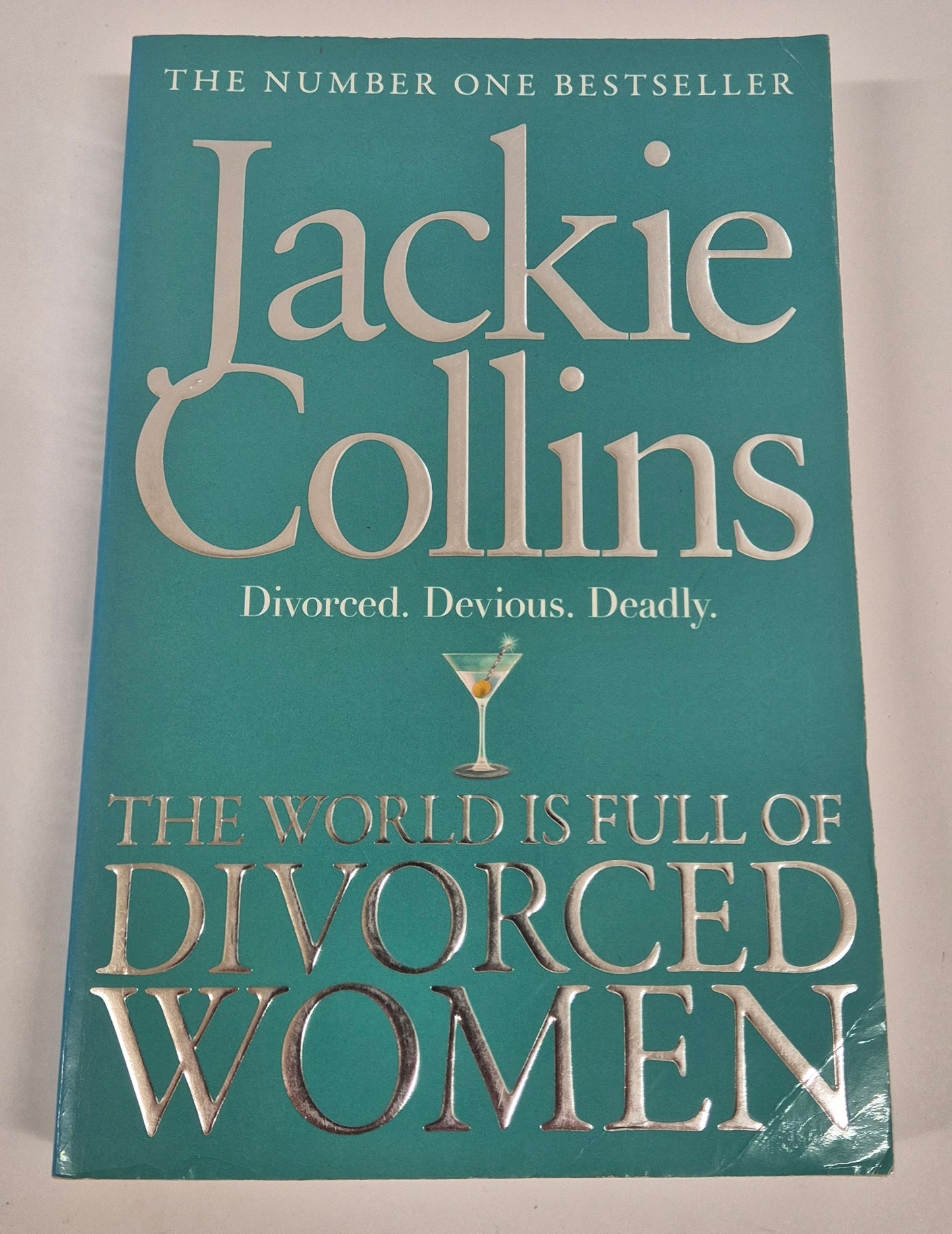 The World is Full of Divorced Women by Jackie Collins
