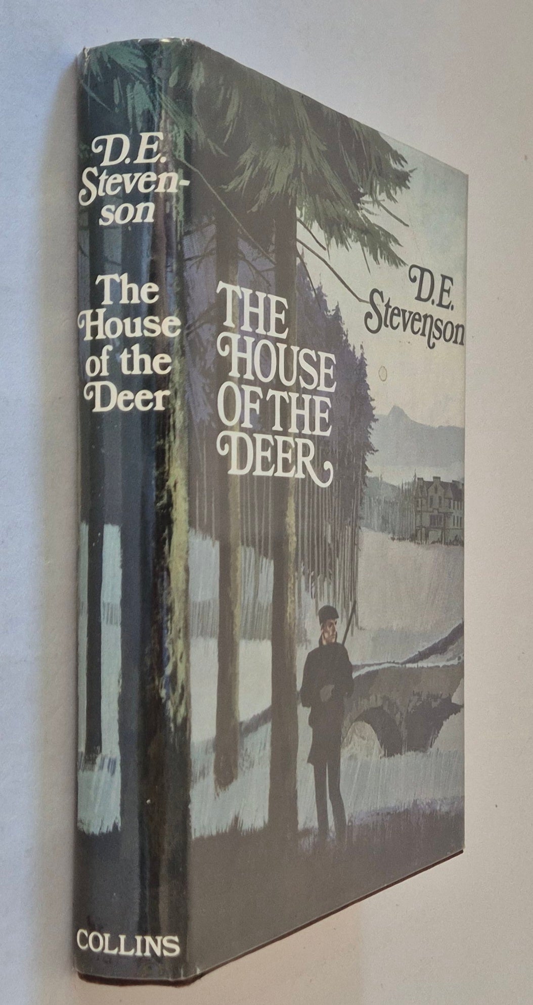 The House of the Deer (Gerald and Elizabeth #2) by D. E. Stevenson
