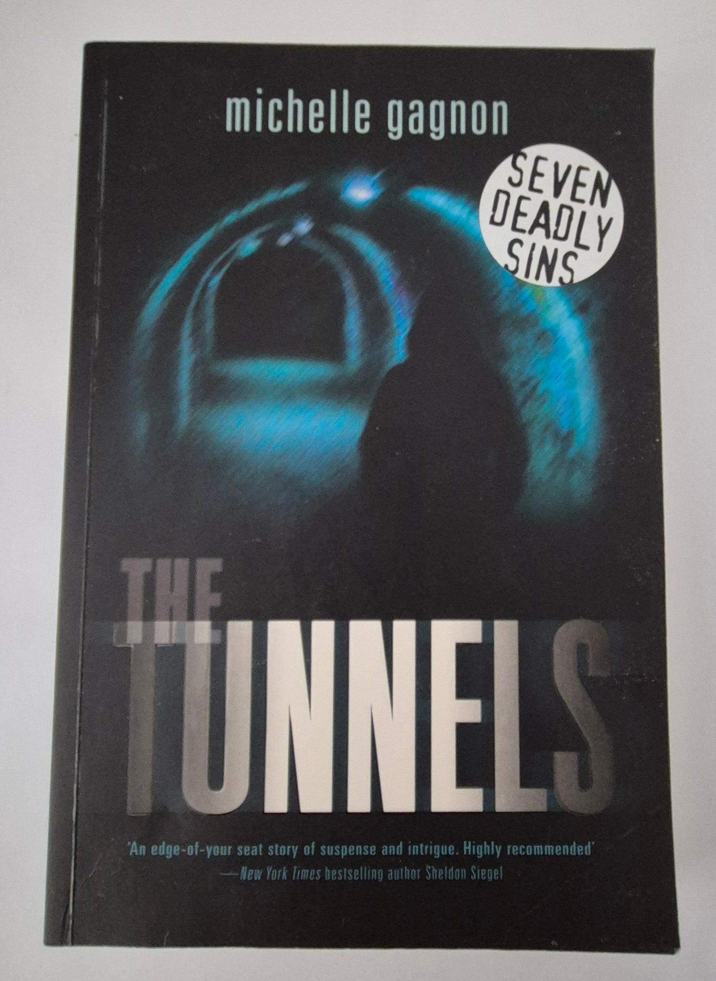The Tunnels (Kelly Jones #1) by Michelle Gagnon
