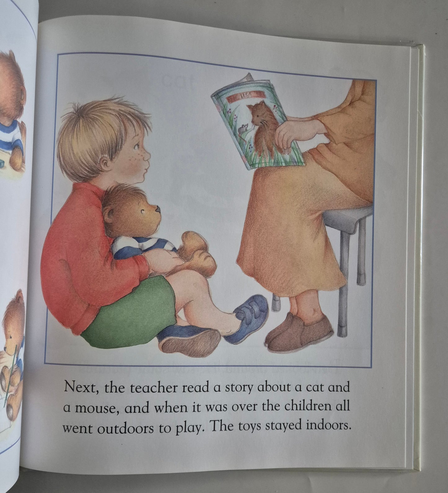 The Bear Who Wanted to Read by Lee Davis