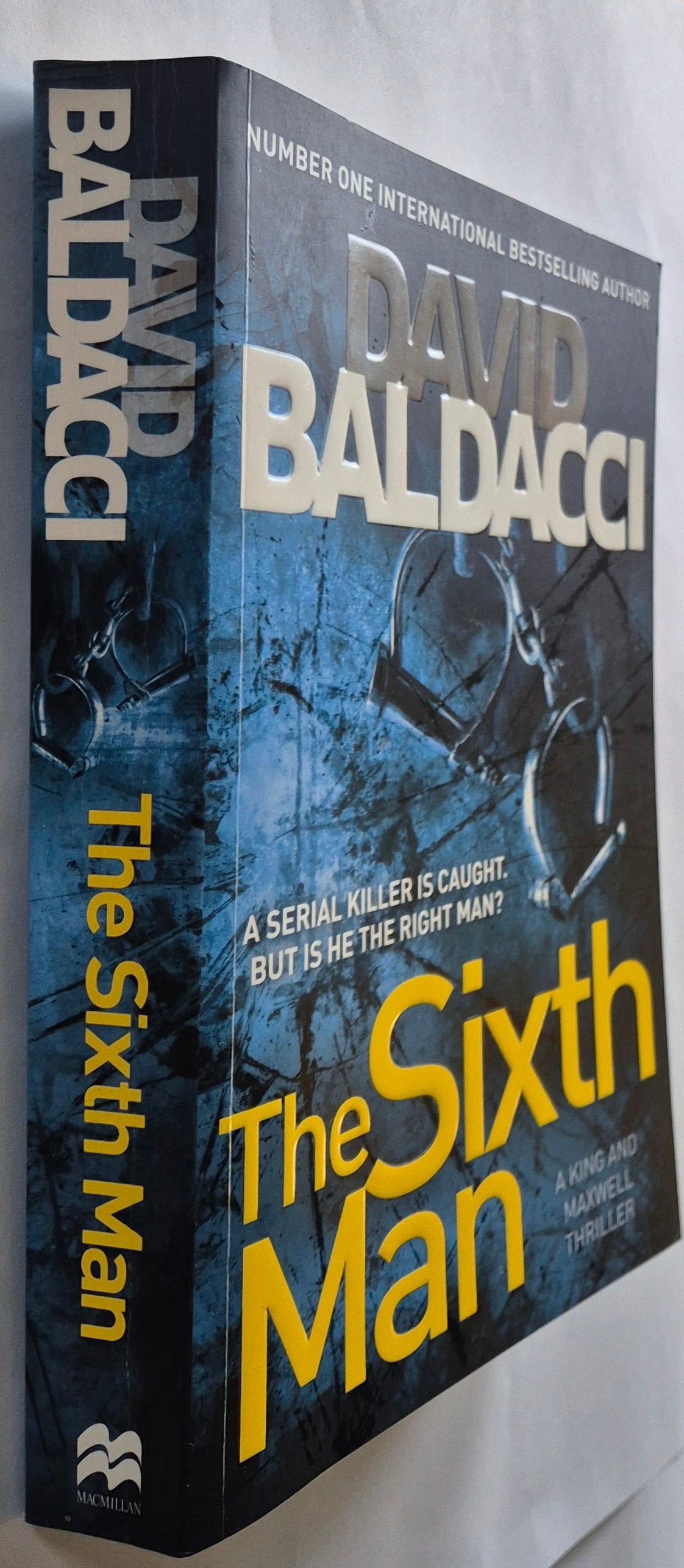 The Sixth Man (Sean King & Michelle Maxwell #5) by David Baldacci
