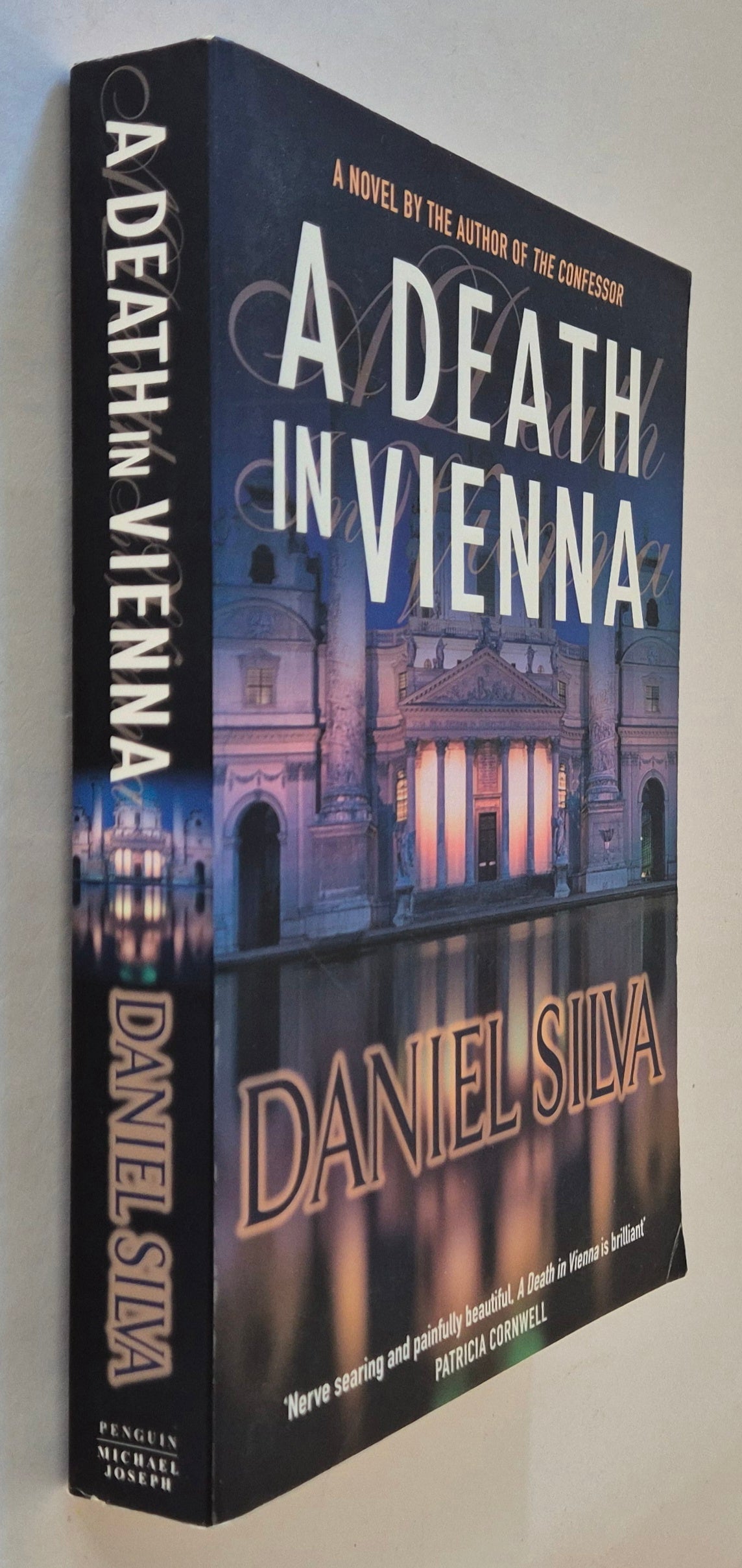 A Death in Vienna (Gabriel Allon #4) by Daniel Silva