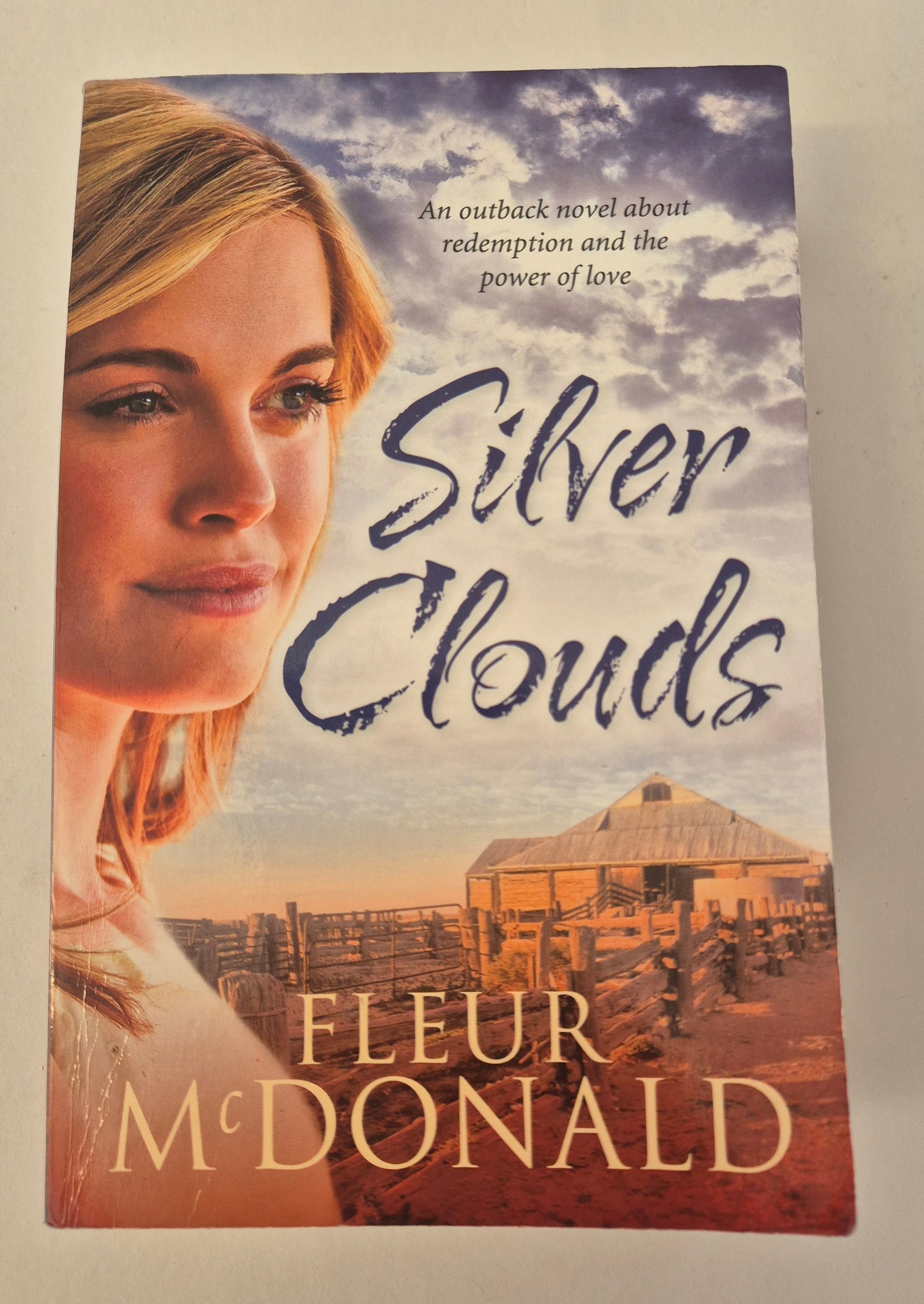 Silver Clouds (Detective Dave Burrows) by Fleur McDonald
