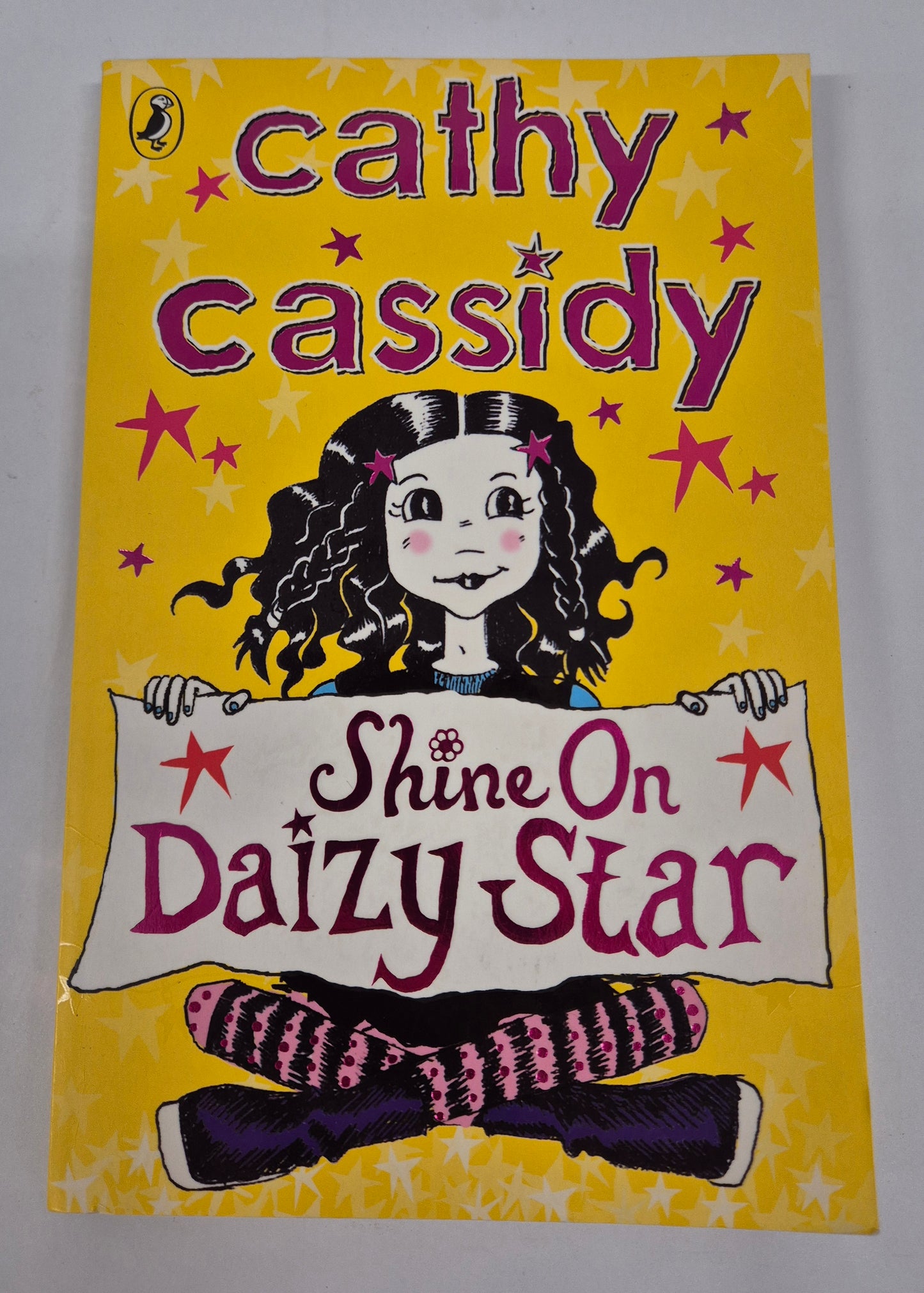 Shine on Daizy Star (Daizy Star #1) by Cathy Cassidy