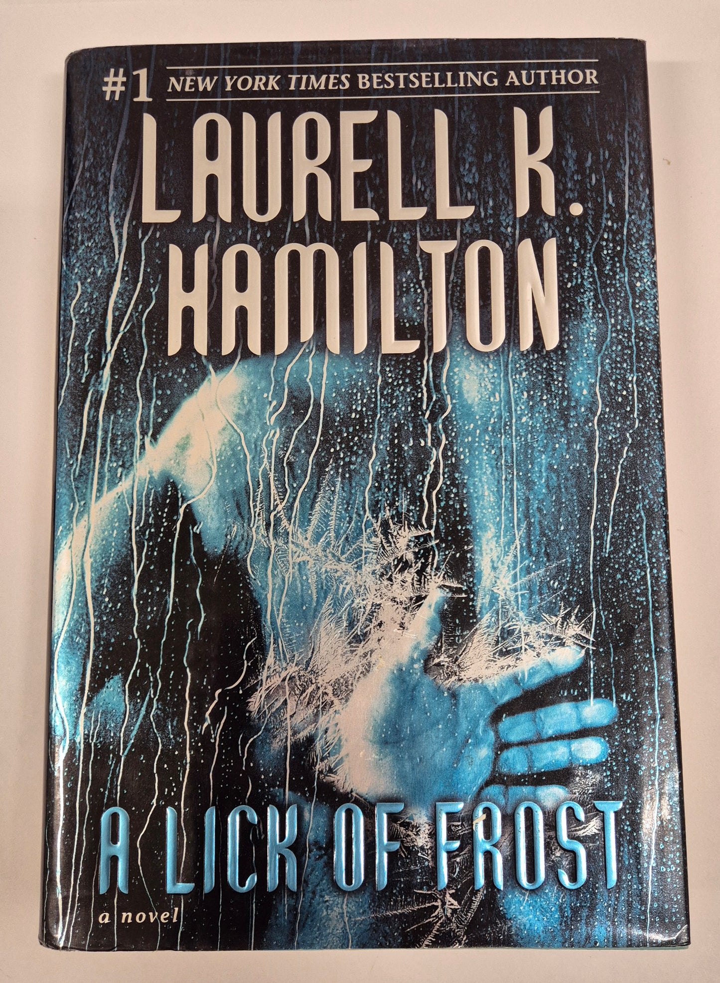 A Lick of Frost (Merry Gentry #6) by Laurell K. Hamilton