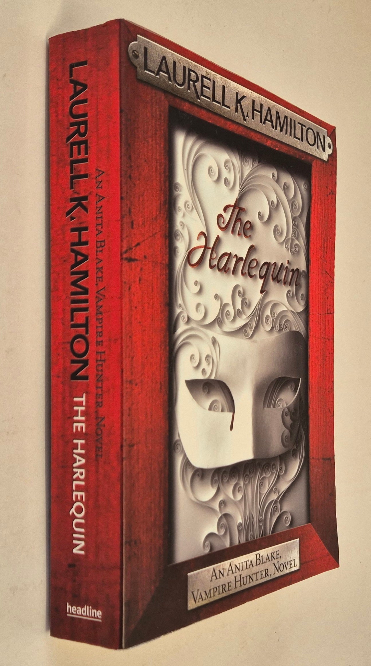 The Harlequin (Anita Blake Vampire Hunter #15) by Laurell K. Hamilton