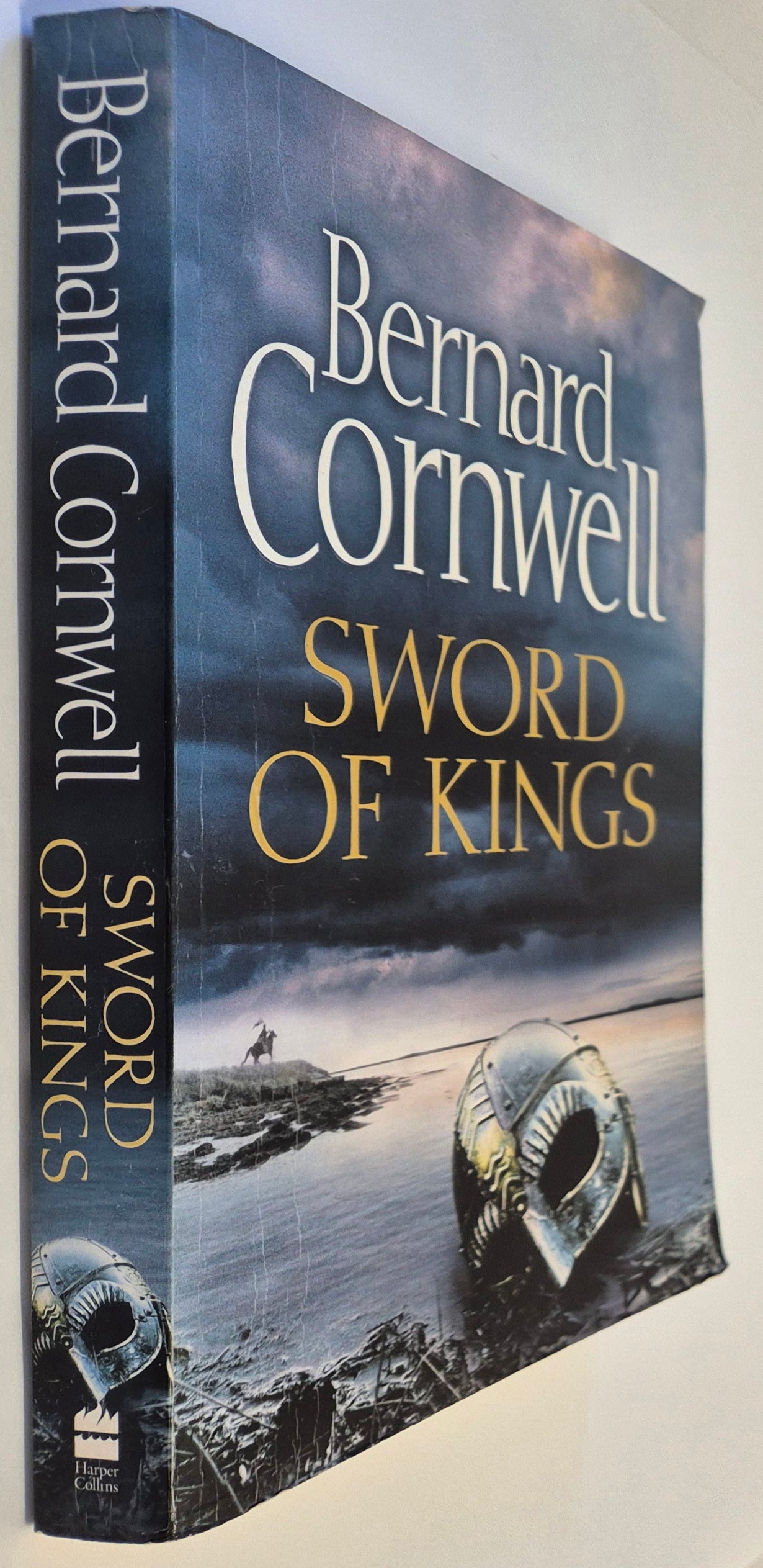 Sword of Kings (The Last Kingdom #12) by Bernard Cornwell