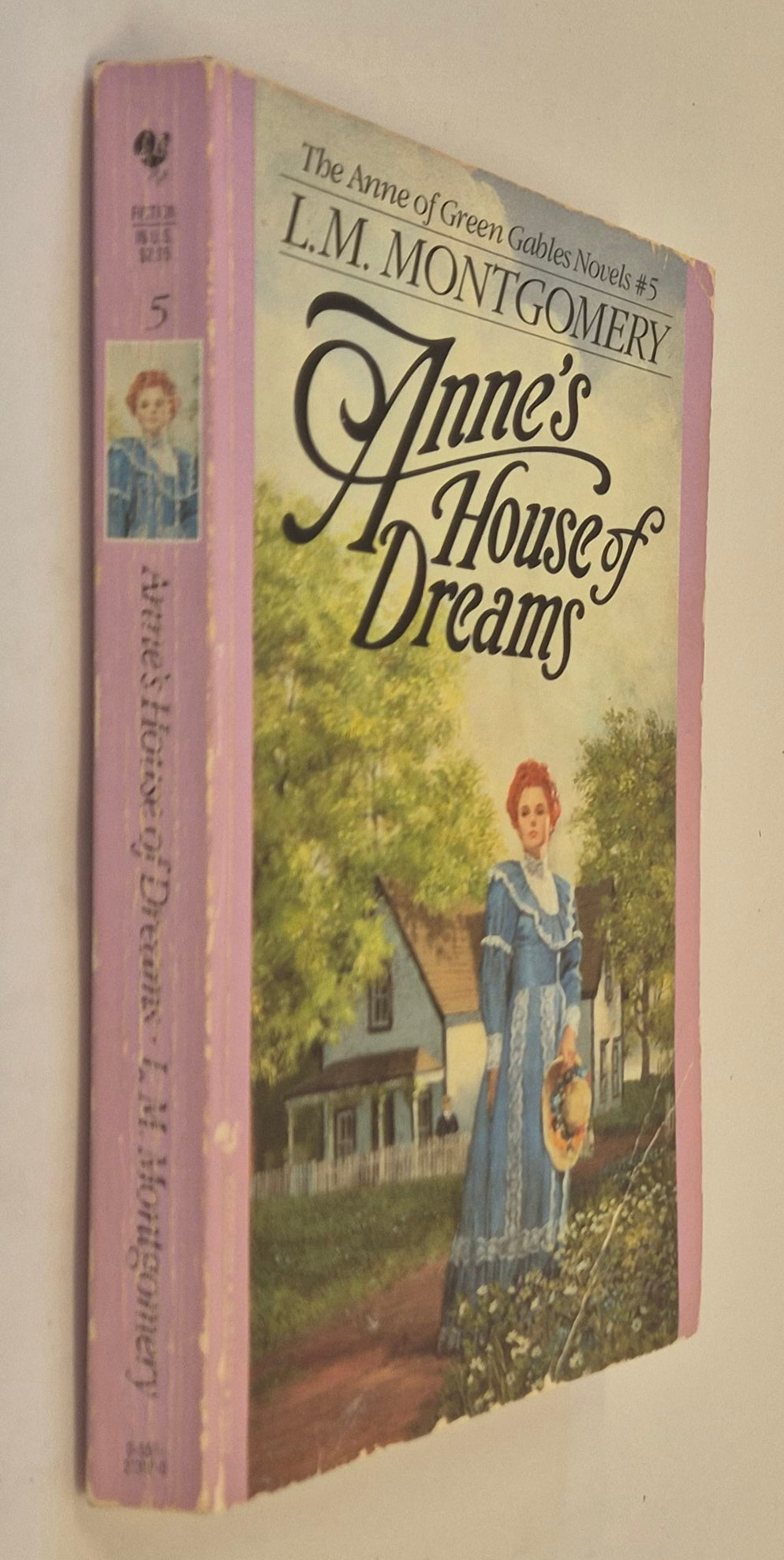 Anne's House of Dreams (Anne of Green Gables #5) by L. M. Montgomery