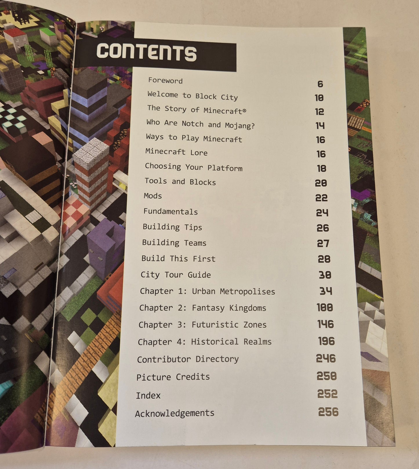 Block City: Incredible Worlds to Build in Minecraft by Kirsten Kearney with Yazur Strovoz