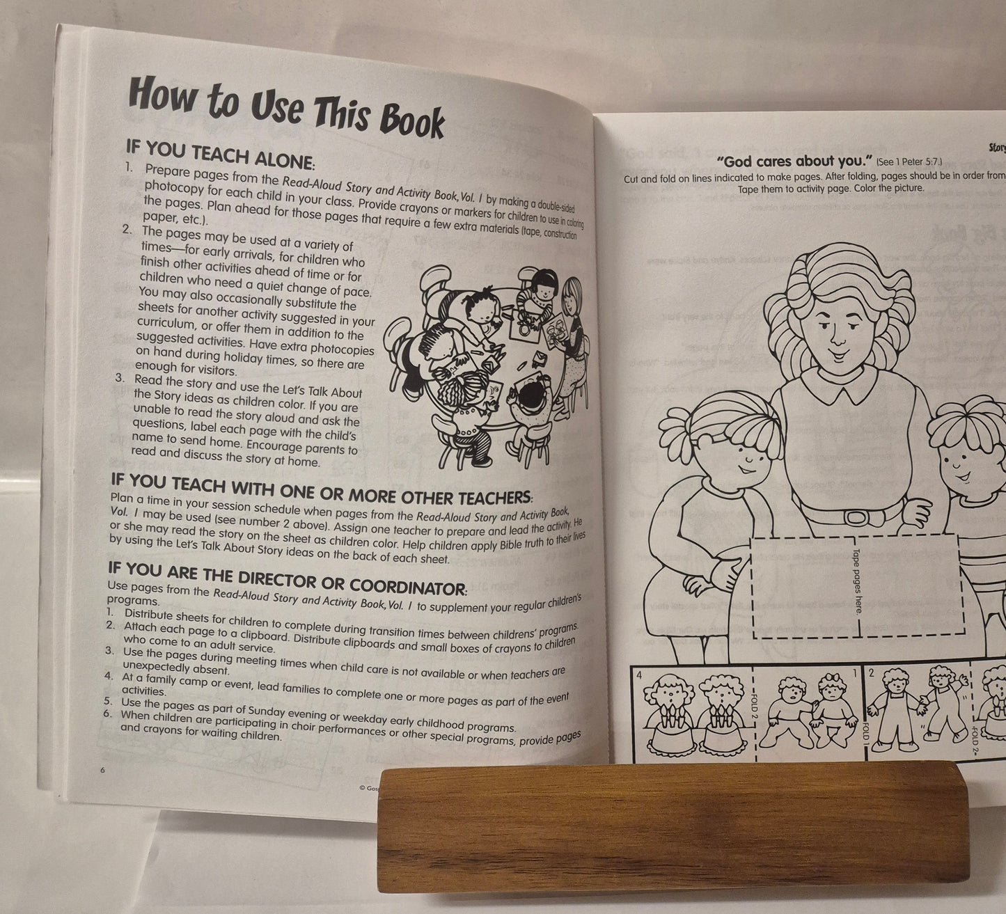 Gospel Light's Read-Aloud Story & Activity Book #1: 52 Colouring and Activity Pages that Illustrate Bible Truths!