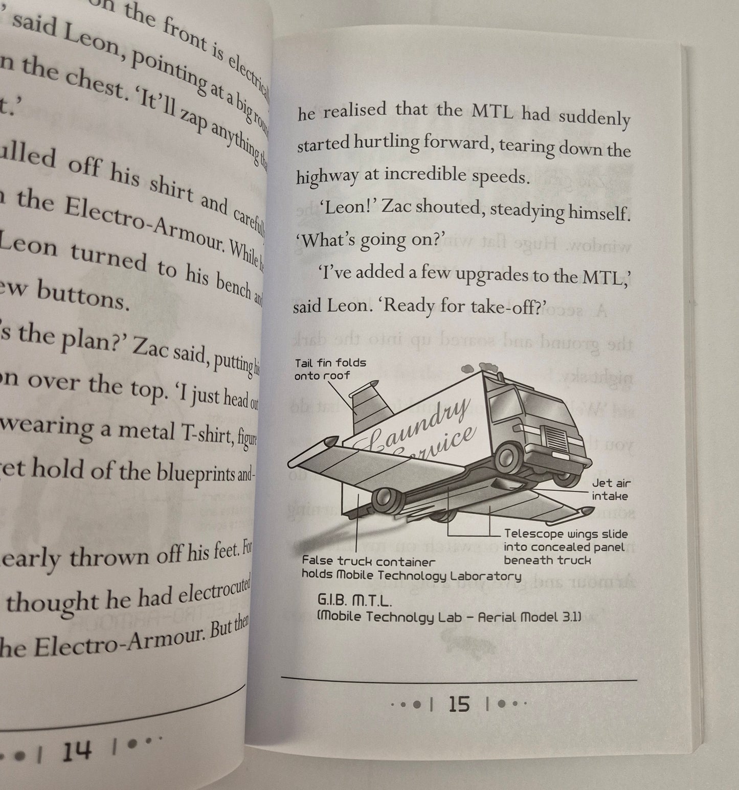 Swamp Race (Zac Power: Classic #16) by H. I. Larry