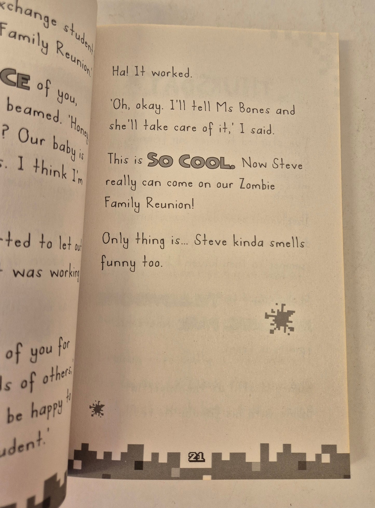 Zombie Family Reunion (Diary of a Minecraft Zombie #7) by Zack Zombie