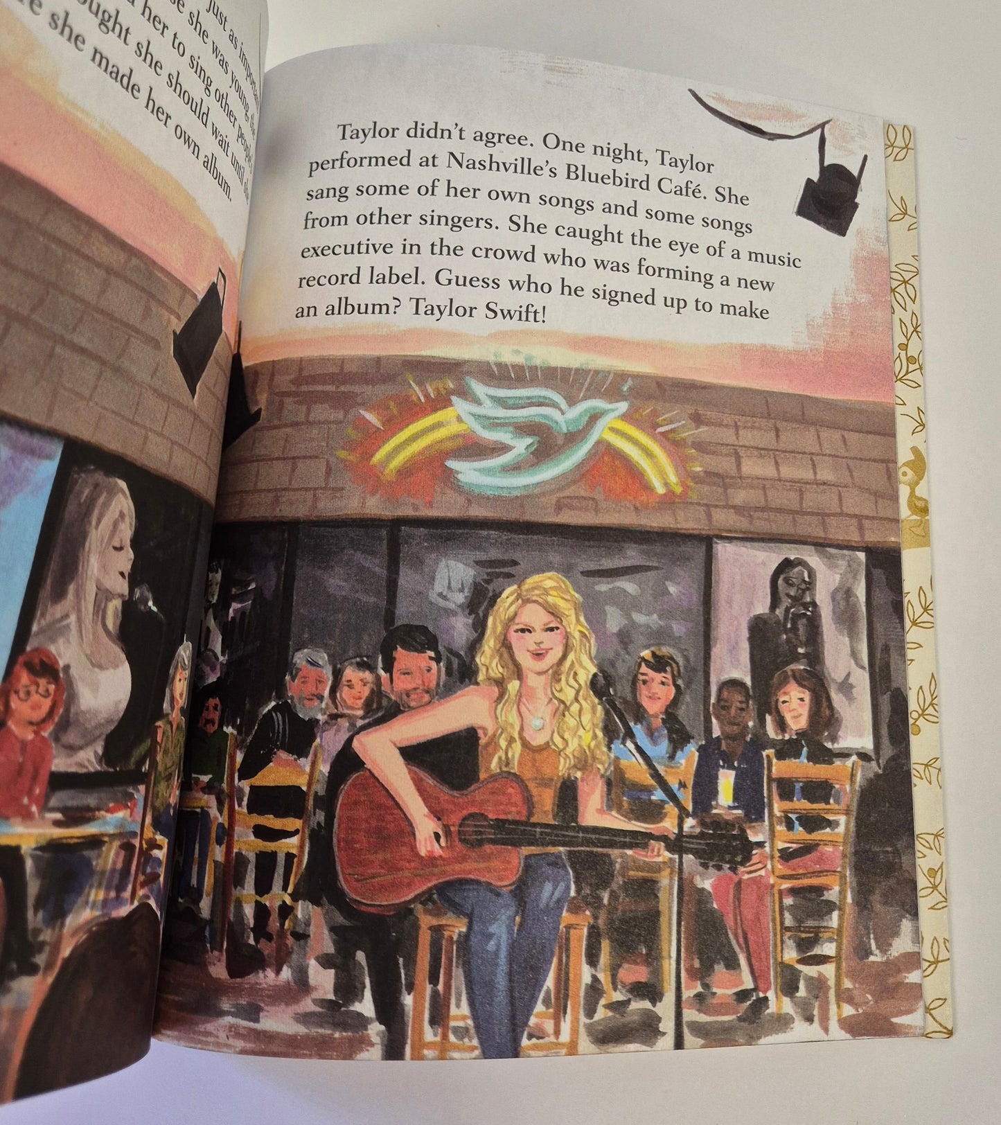 Taylor Swift (a Little Golden Book Biography) by Wendy Loggia