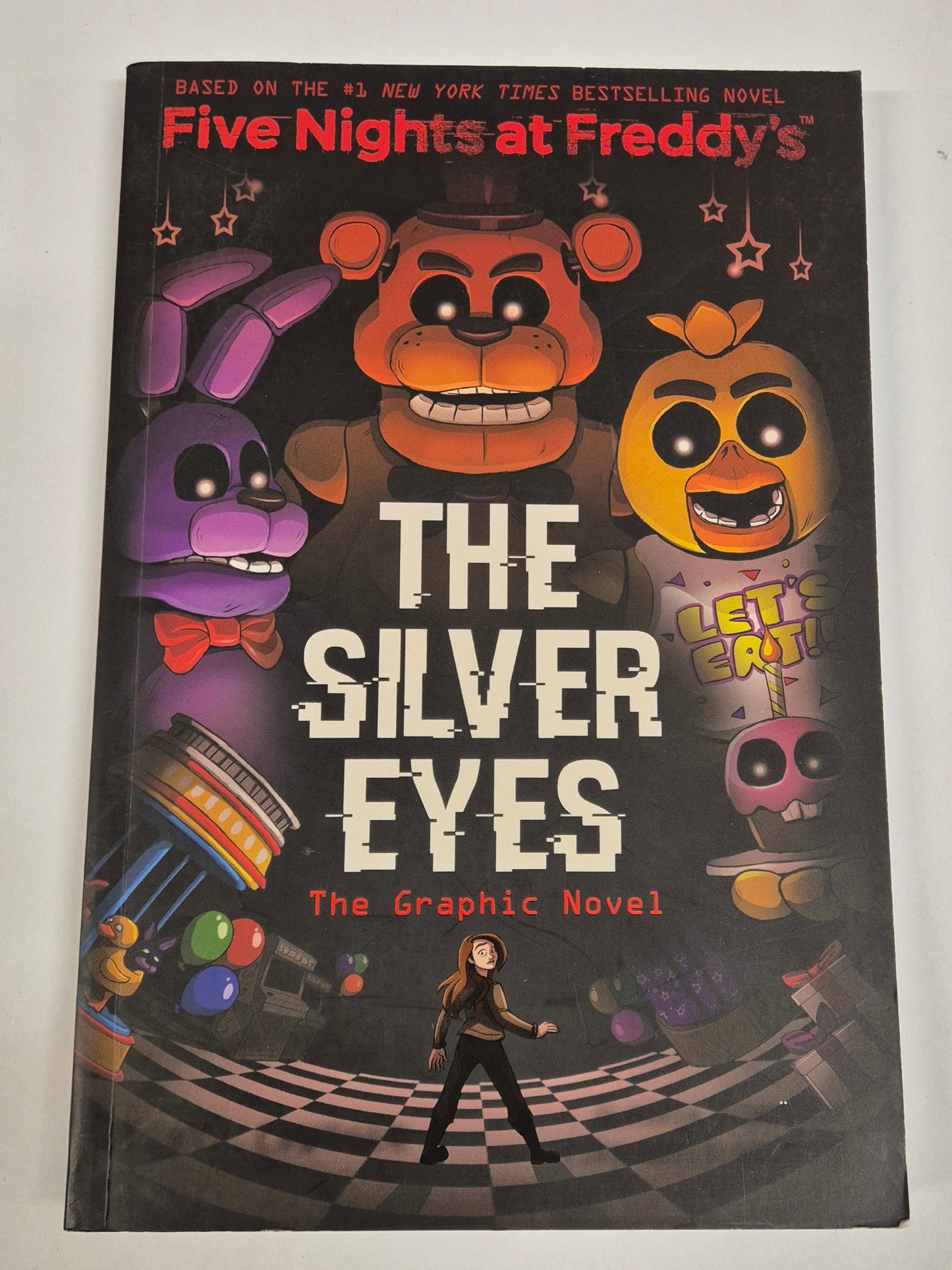 The Silver Eyes (Five Nights at Freddy's Graphic Novel #1) by Christopher Hastings