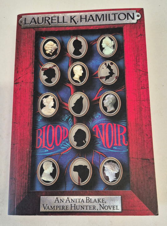 Blood Noir (Anita Blake Vampire Hunter #16) by Laurell K. Hamilton