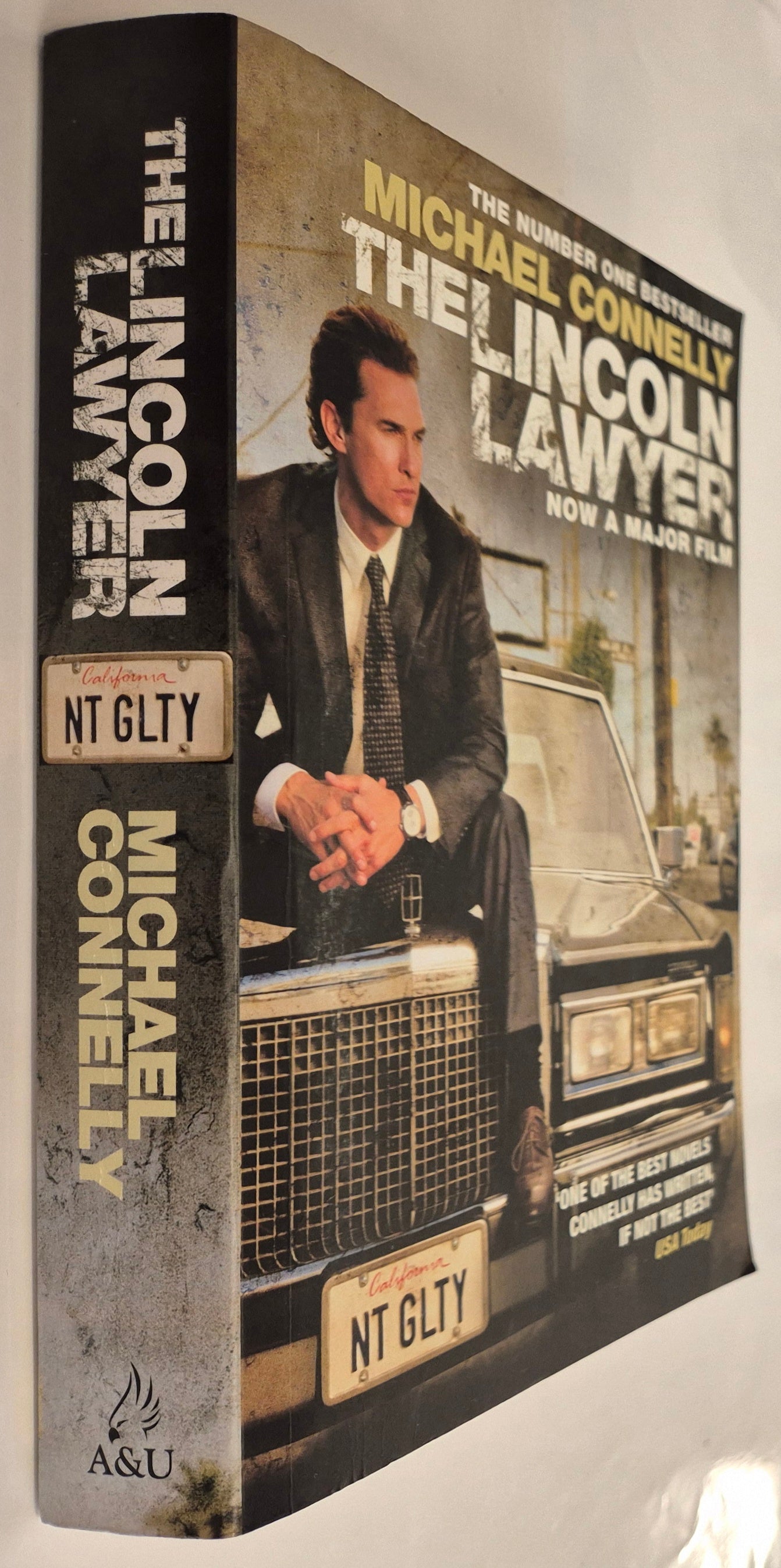 The Lincoln Lawyer (The Lincoln Lawyer #1) by Michael Connelly